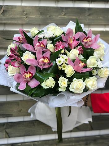 Букет цветов из: Розы и Хризантемы в Донское Калининградской области