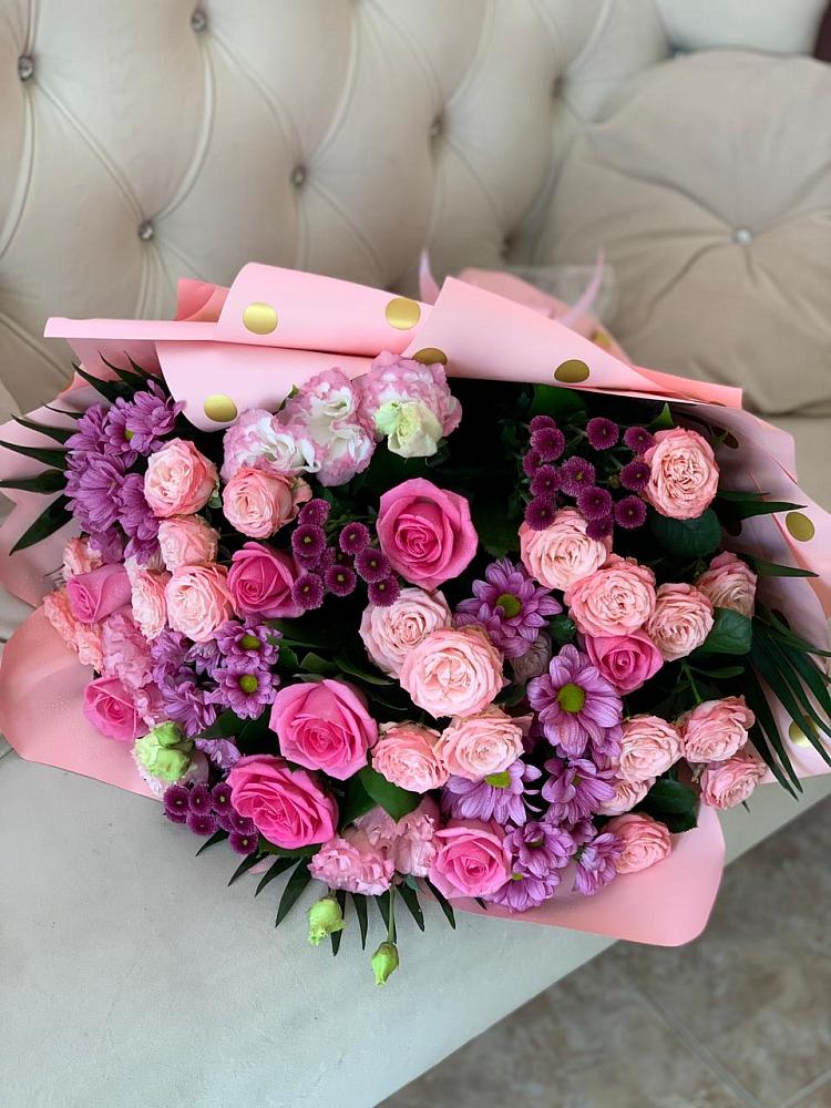 Букет цветов из: Хризантемы, Розы и Лизиантусы в Донское Калининградской области