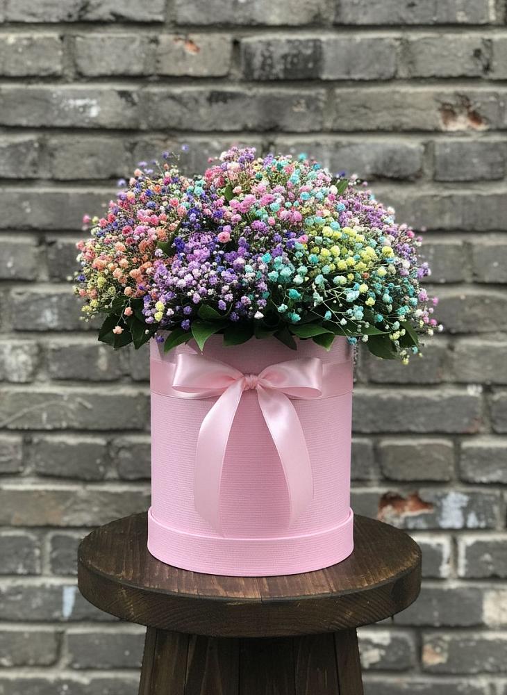 Цветочная композиция из Гипсофила и Розы в шляпной коробке в Донское Калининградской области