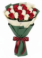 Букет Микс из красных и белых роз в Донское Калининградской области