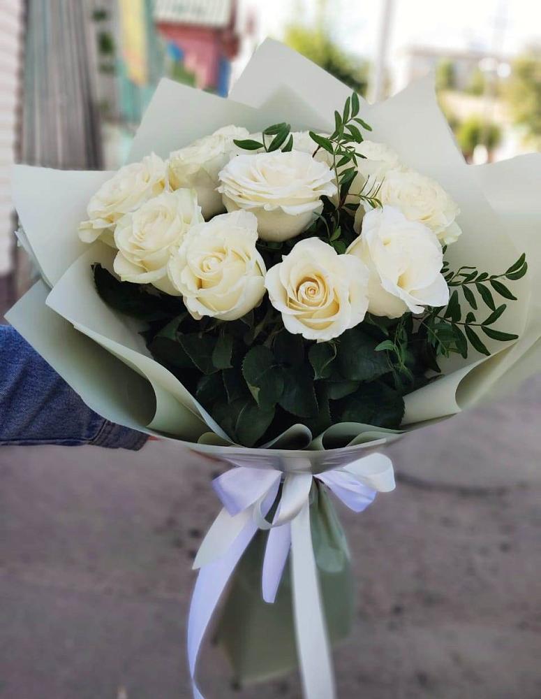 Букет Белые розы Проуд в Донское Калининградской области