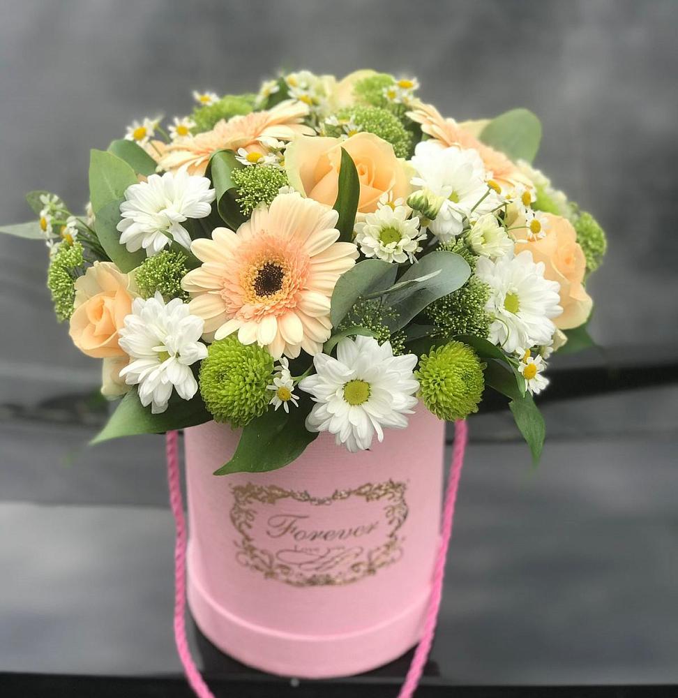 Цветочная композиция из Розы, Герберы и Хризантемы в шляпной коробке в Донское Калининградской области